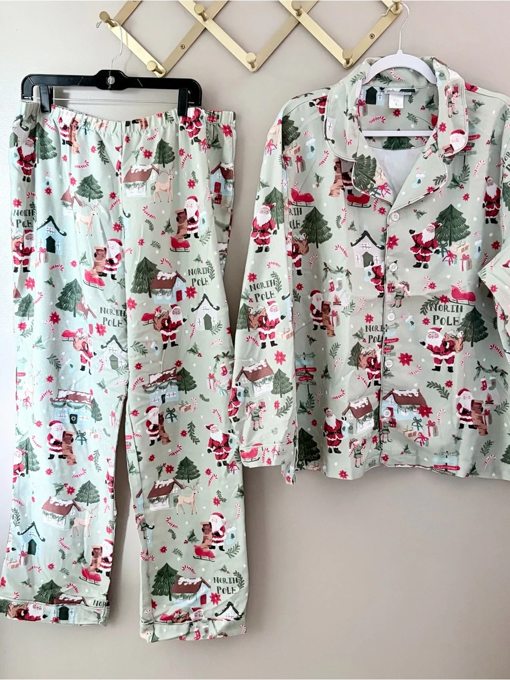 Pottery Barn Christmas Pajama Set Size L Adult North Pole Santa Flannel PJ